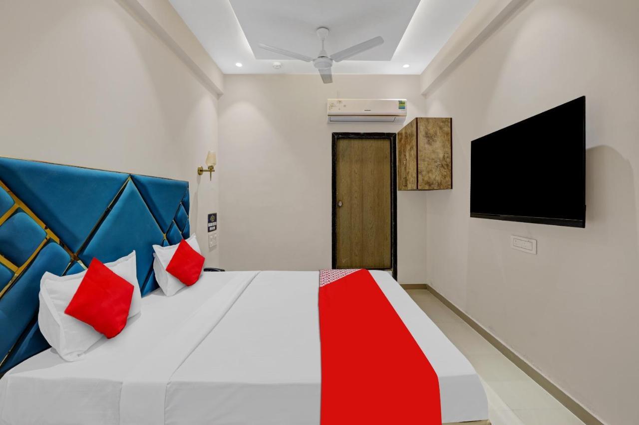 Hotel O Shree Palace Utrān Екстериор снимка
