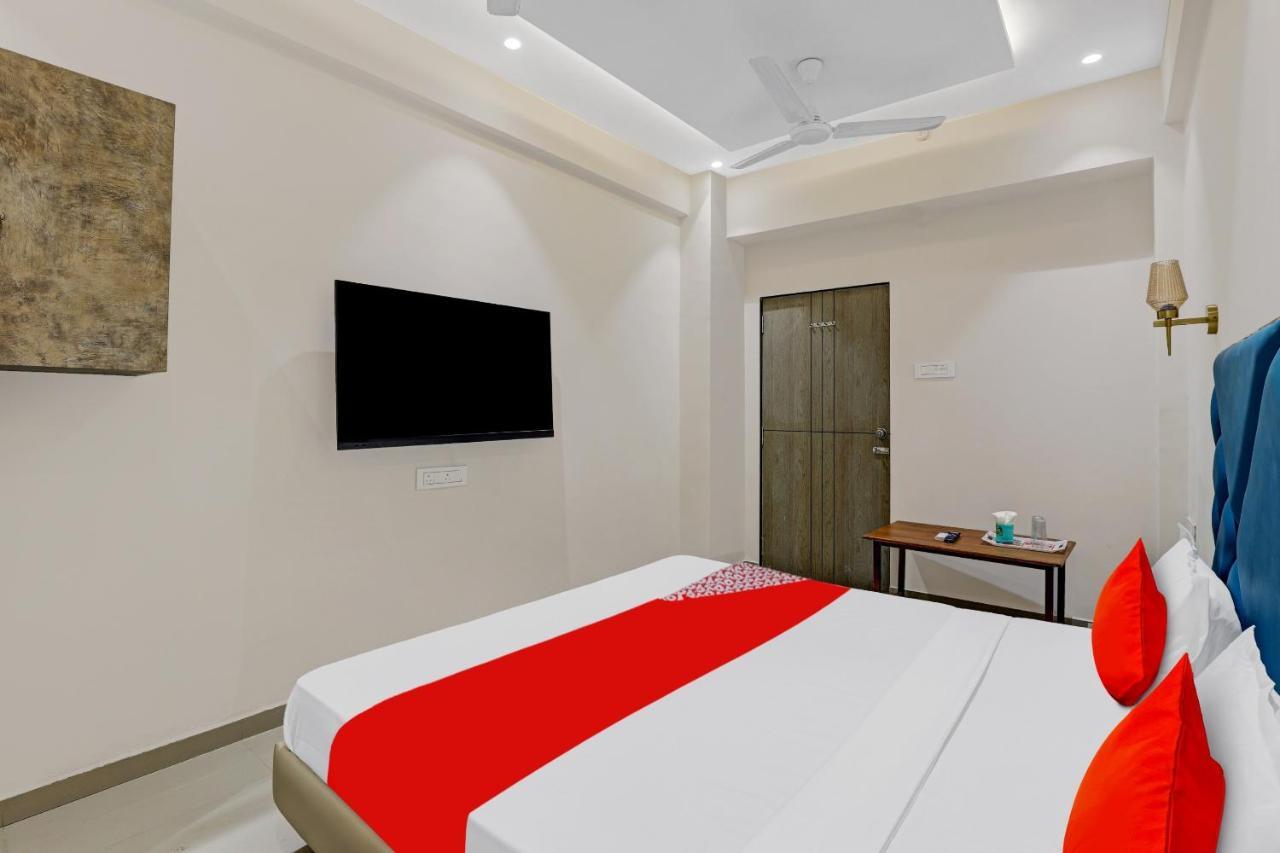 Hotel O Shree Palace Utrān Екстериор снимка