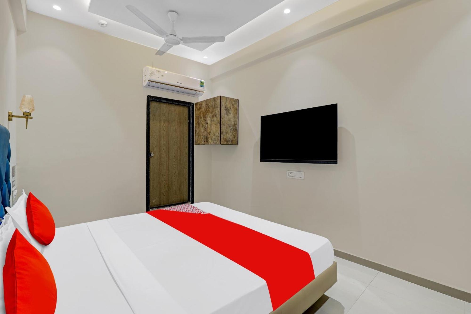 Hotel O Shree Palace Utrān Екстериор снимка